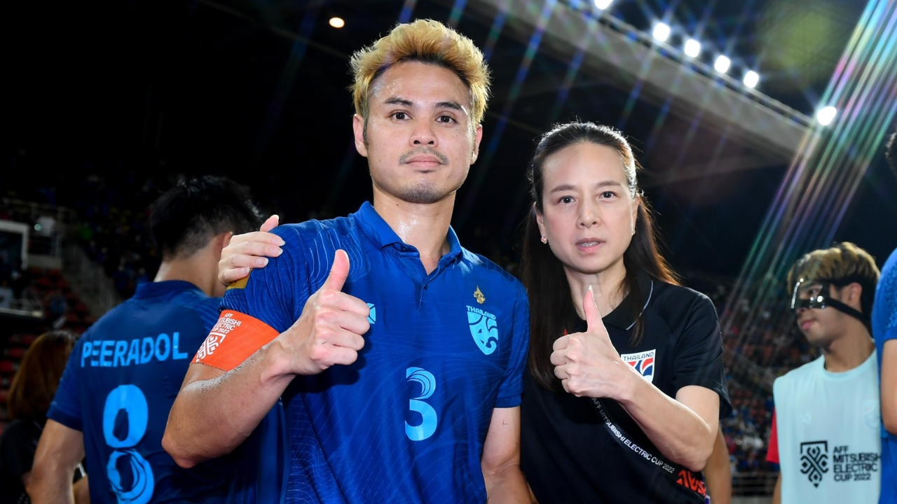 Thái Lan vô địch AFF Cup, Madam Pang vẫn tiếc: 'Đáng ra chúng tôi phải thắng Việt Nam cả 2 trận'.